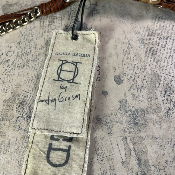 Olivia Harris Moto Chain Mio Black Leather Cross Body Bag - Picture 16 of 16